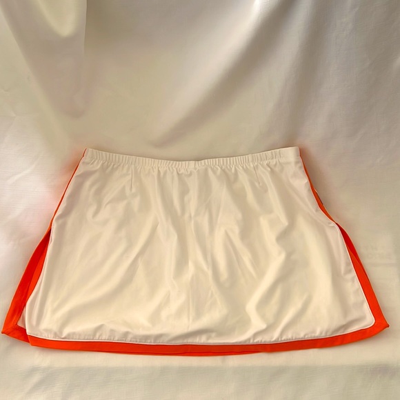 Nike~Skort / Versatile & Athletic - Picture 6 of 12